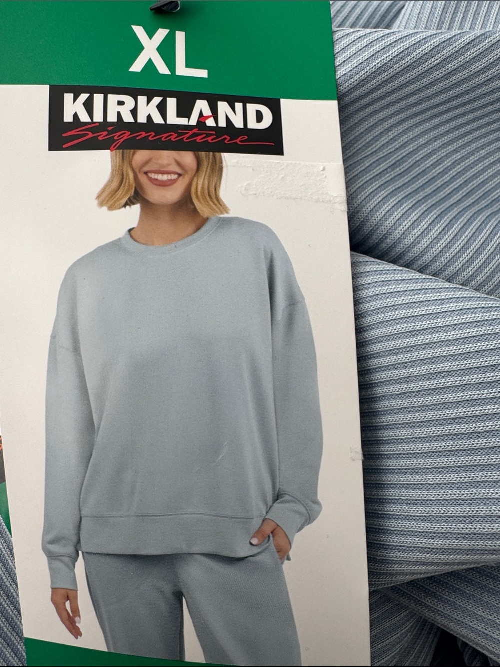 Kirkland Signature Light Blue Crewneck Sweater - Women's XL